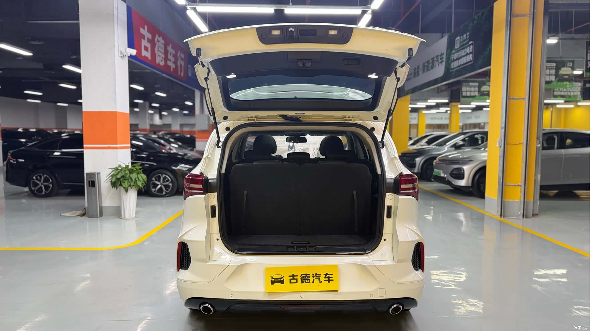 Jetour X70, 2020 19