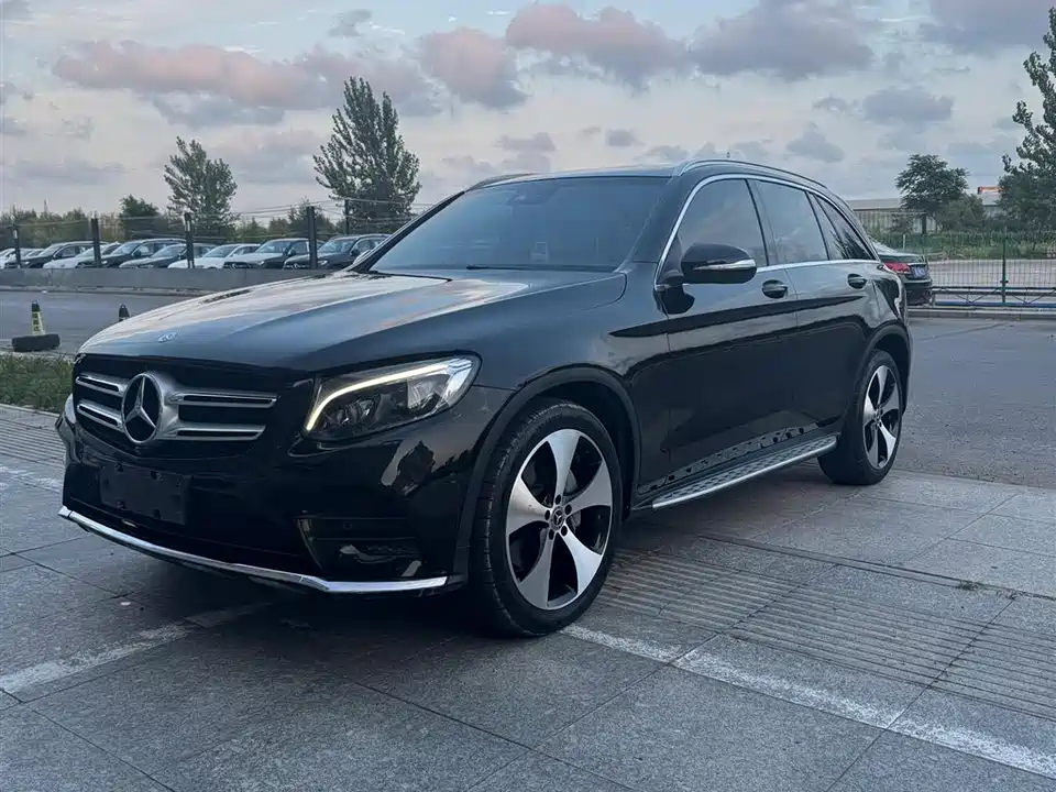 Mercedes-Benz GLC Mercedes-Benz GLC