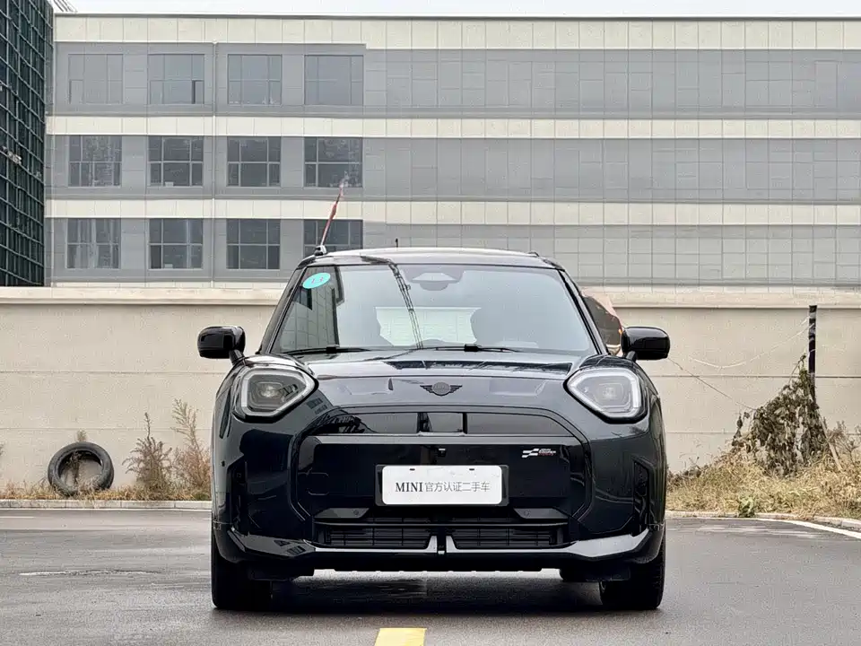 MINI Electric ACEMAN
