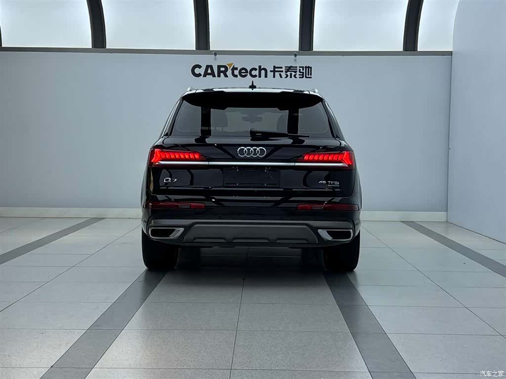 Audi Q7, 2021 4