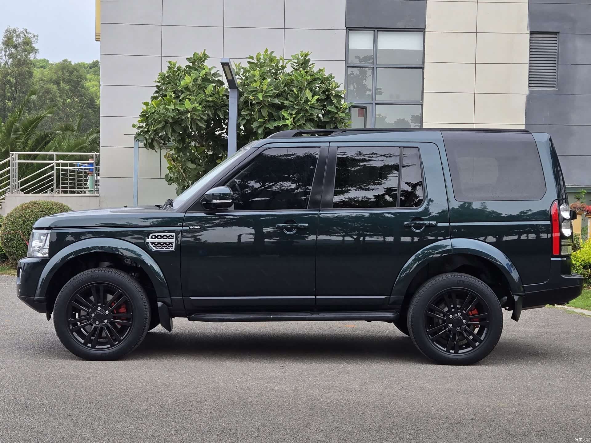 Land Rover Discovery, 2015 4