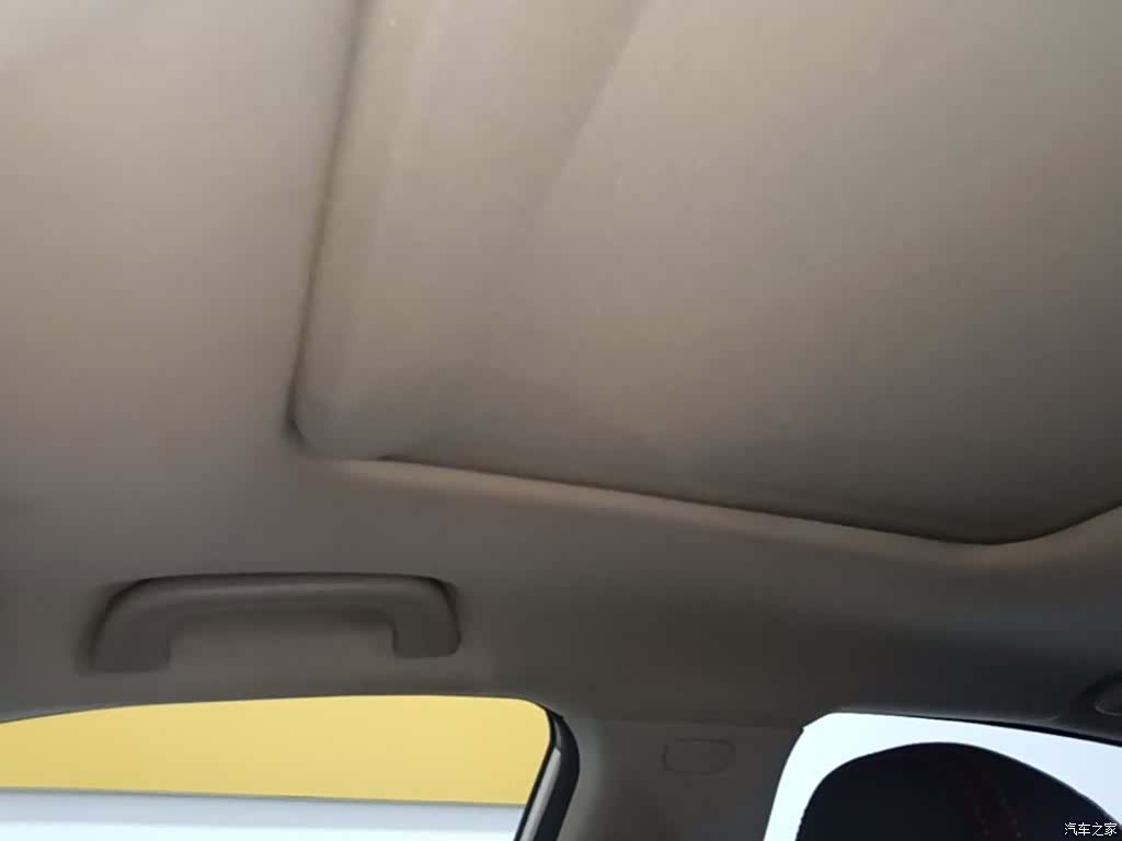 Geely Binray, 2020 18