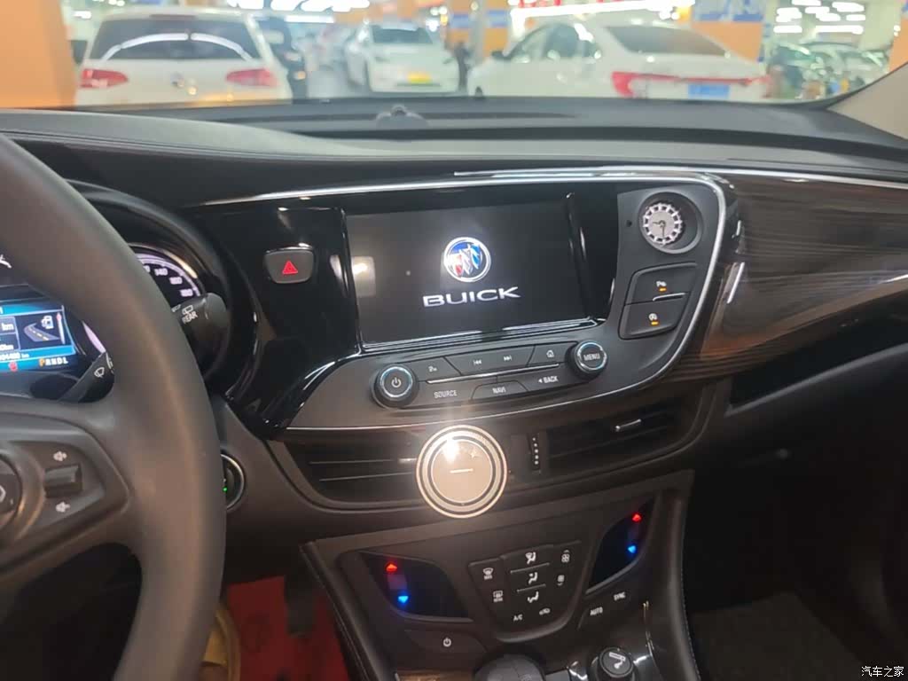 Buick Envision Plus, 2019 9