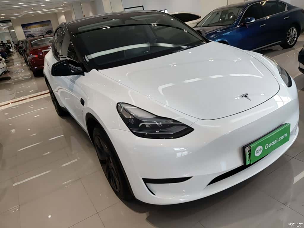 Tesla Model Y, 2024 4