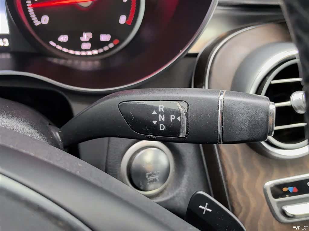 Mercedes-Benz GLC, 2018 13
