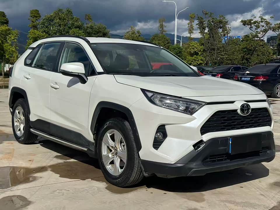 Toyota RAV4 Rongfang