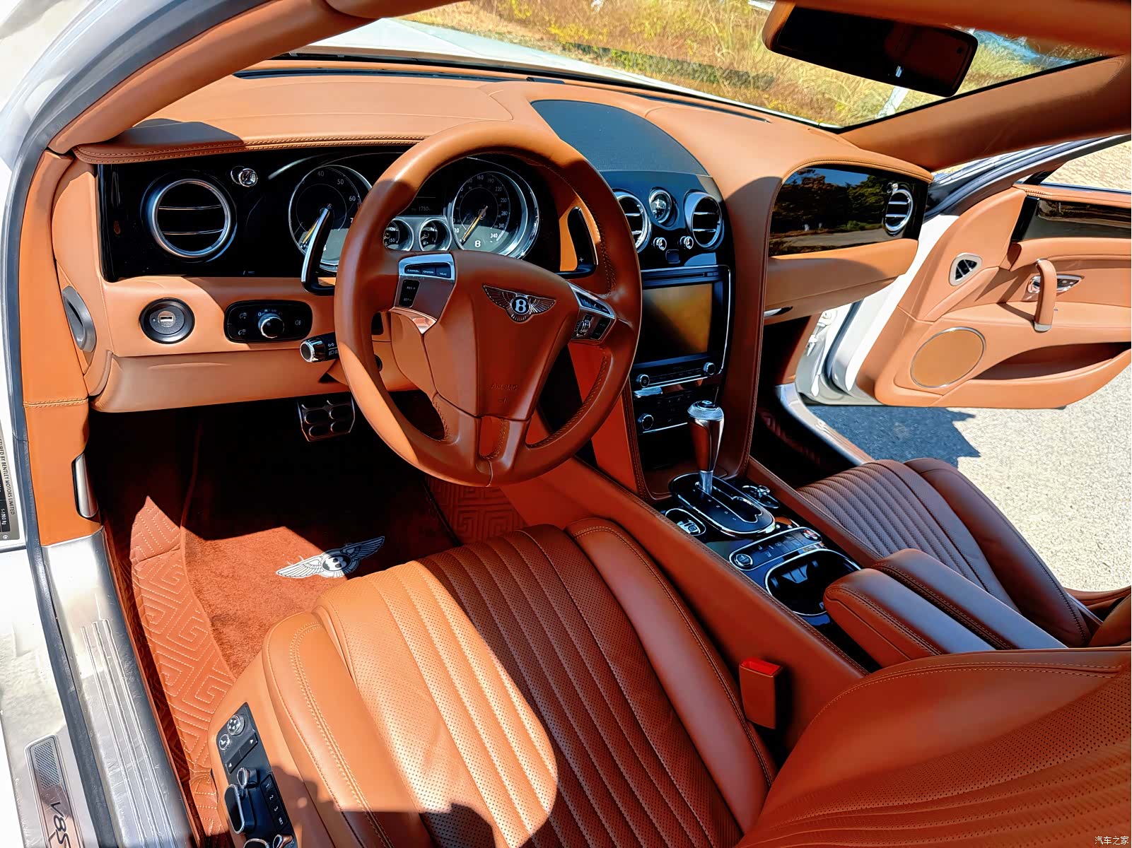 Bentley Flying Spur, 2020 30