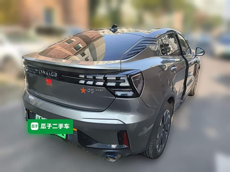 Lynk & Co 05 EM-P