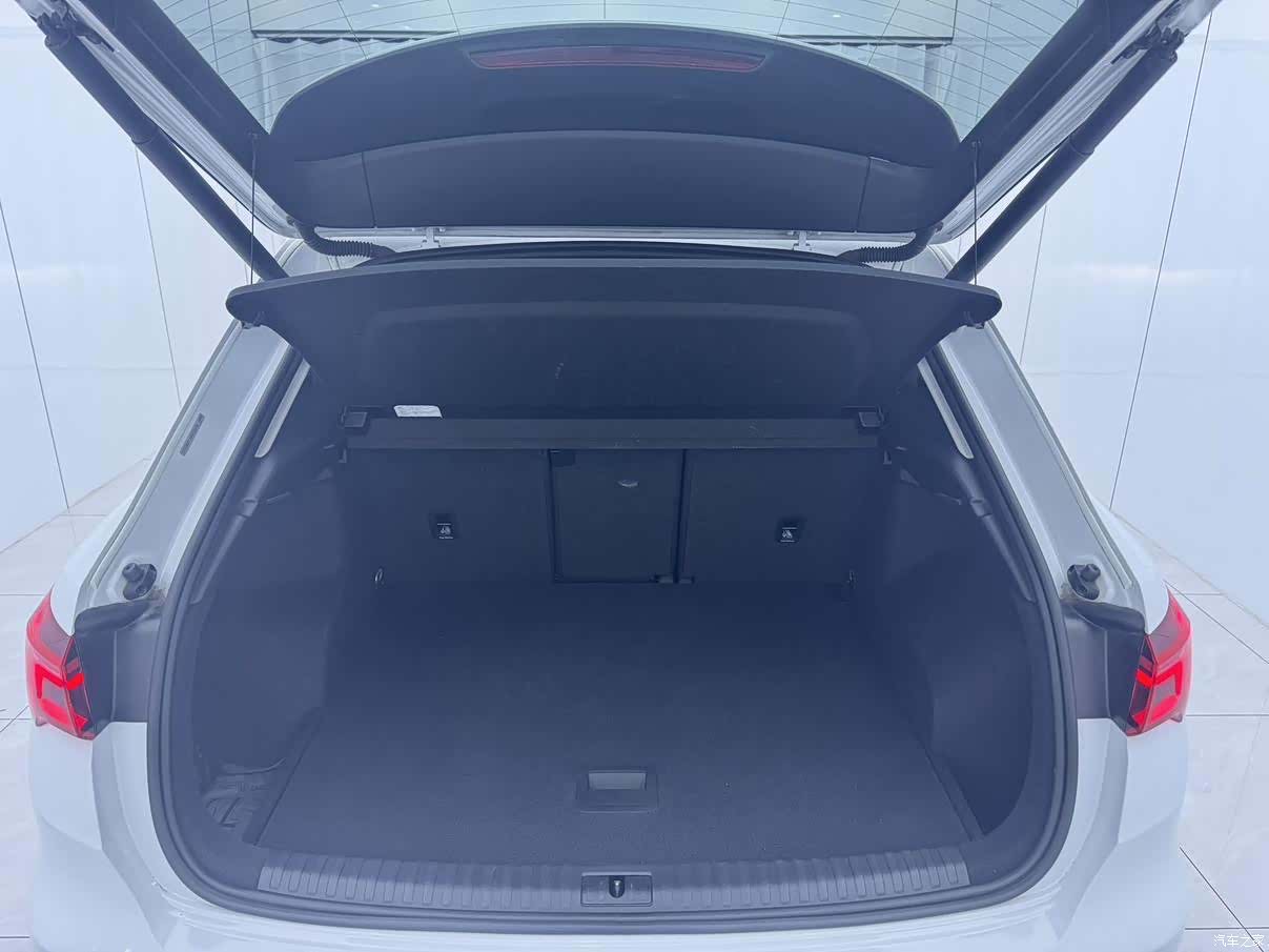 Audi Q3, 2022 17