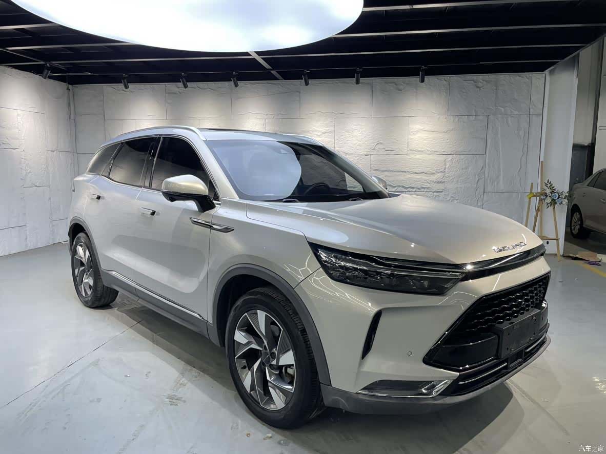 BAIC X7, 2021 3