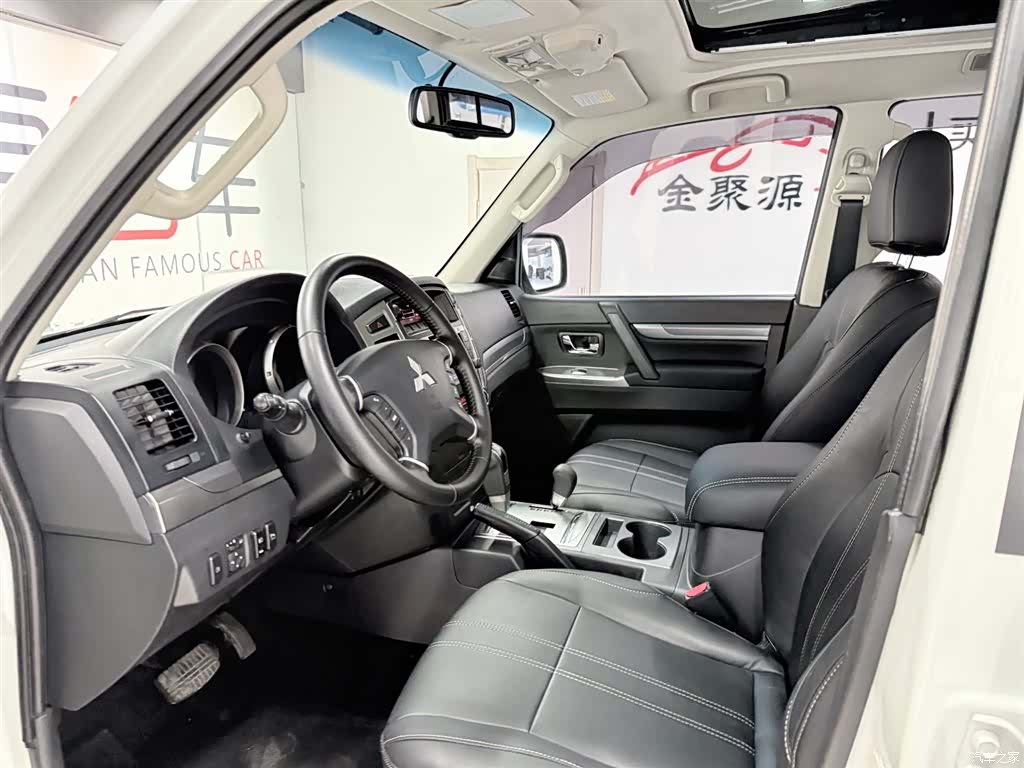 Mitsubishi Pajero, 2016 8