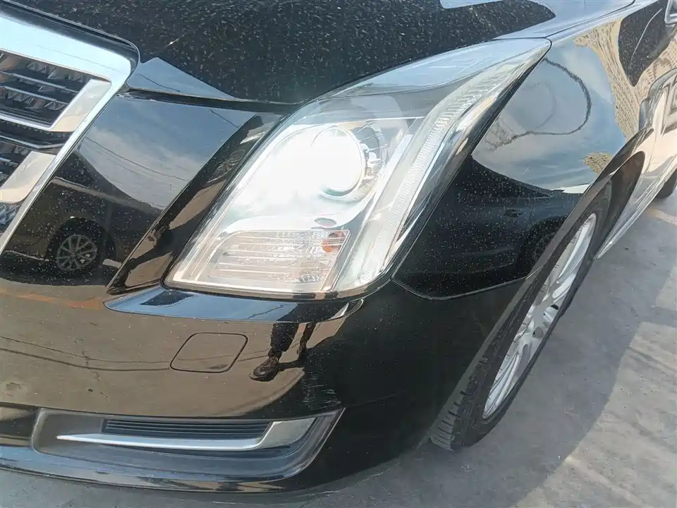 Cadillac XTS