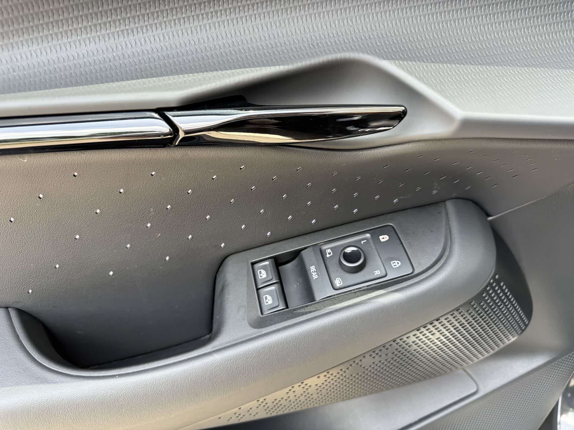 Volkswagen 06, 2025 28