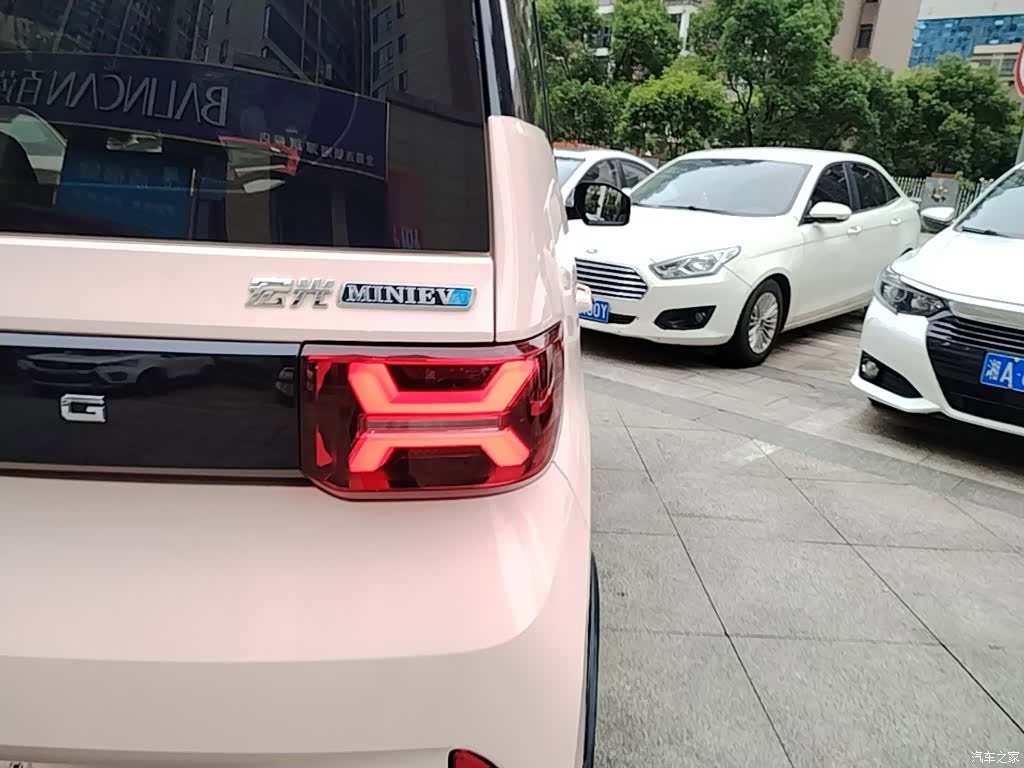 Wuling MINIEV, 2022 8
