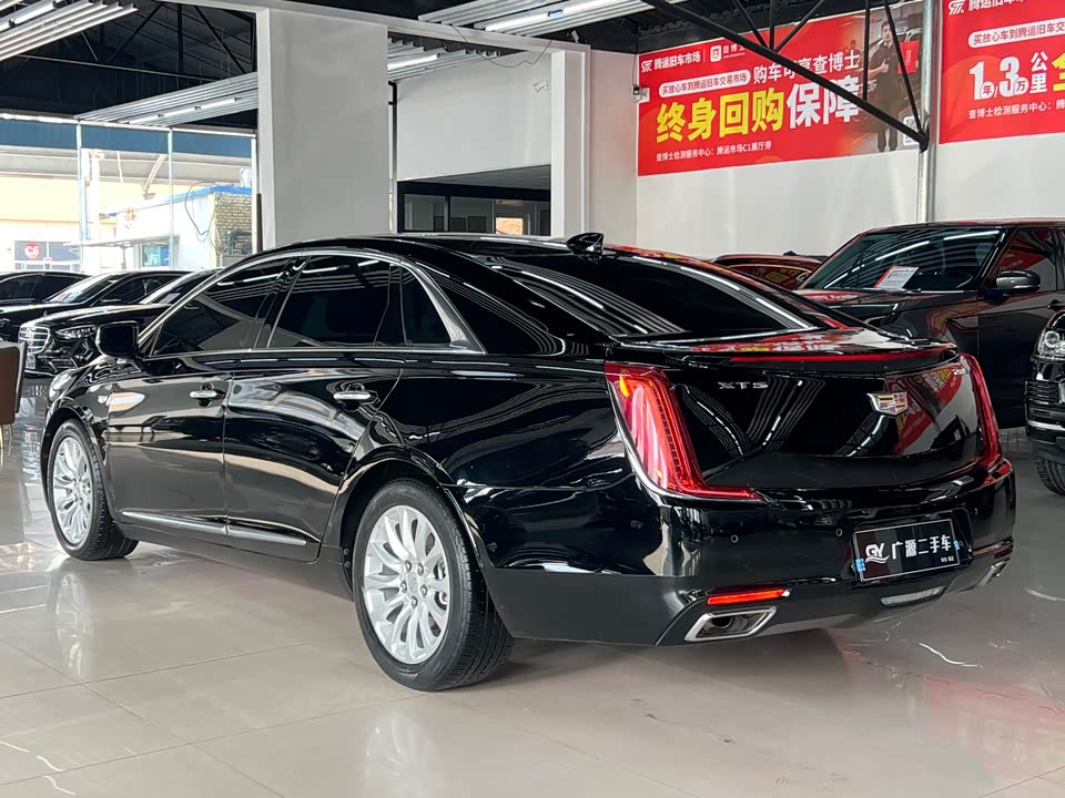 Cadillac XTS