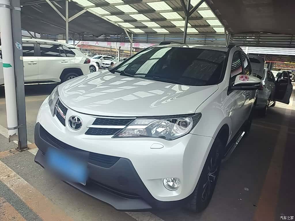 Toyota RAV4, 2015 2
