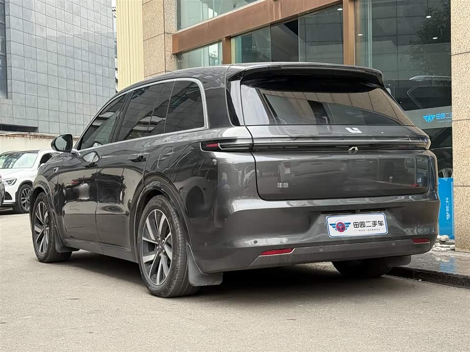 Li Auto Ideal L8