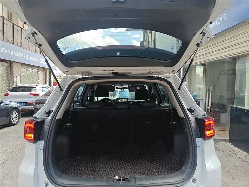 Changan CS75