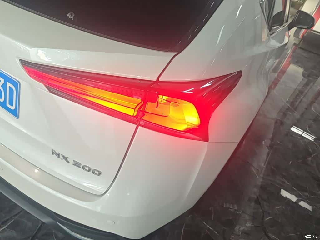 Lexus NX, 2019 8