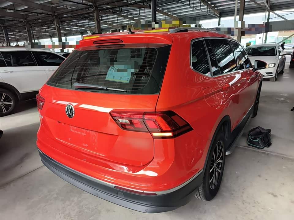 Volkswagen Tiguan L