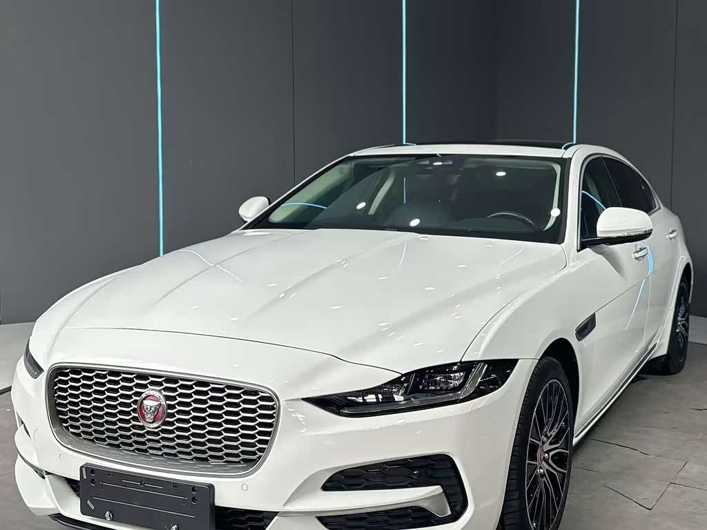 Jaguar XEL