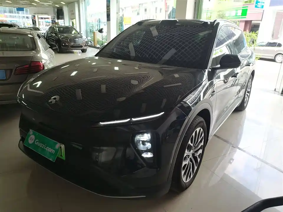 NIO ES6