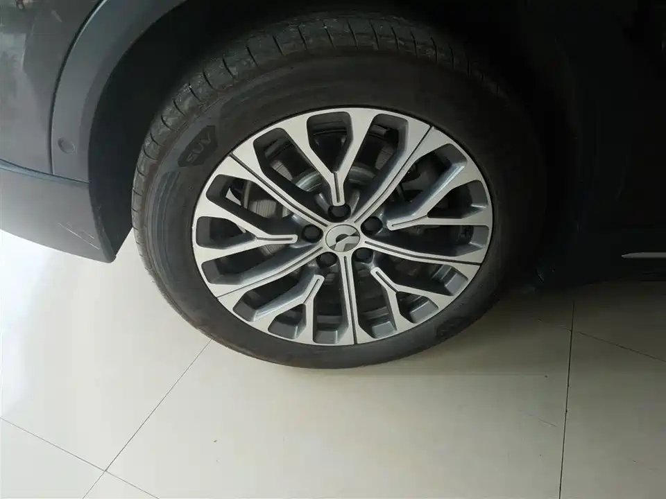 NIO ES6