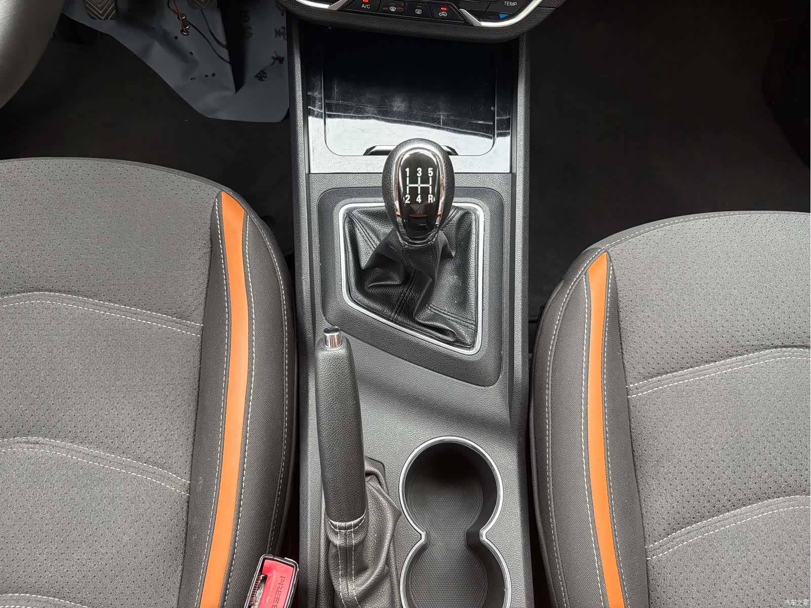 Zotye T300, 2018 16