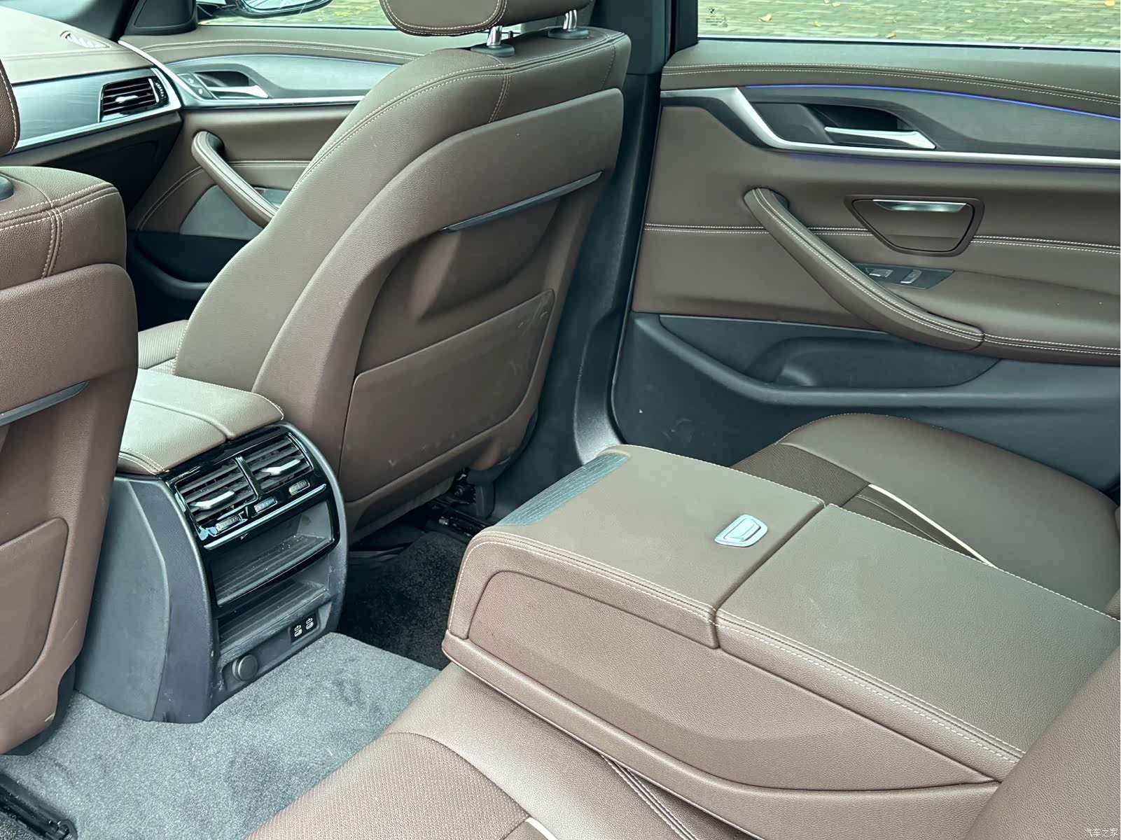 BMW 5 Series, 2023 11