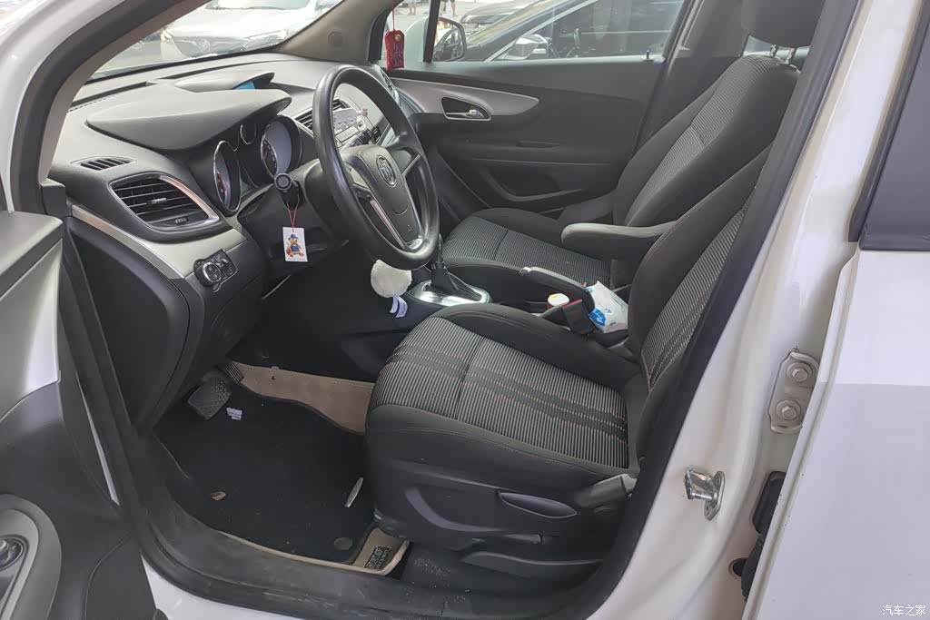 Buick Encore, 2015 9