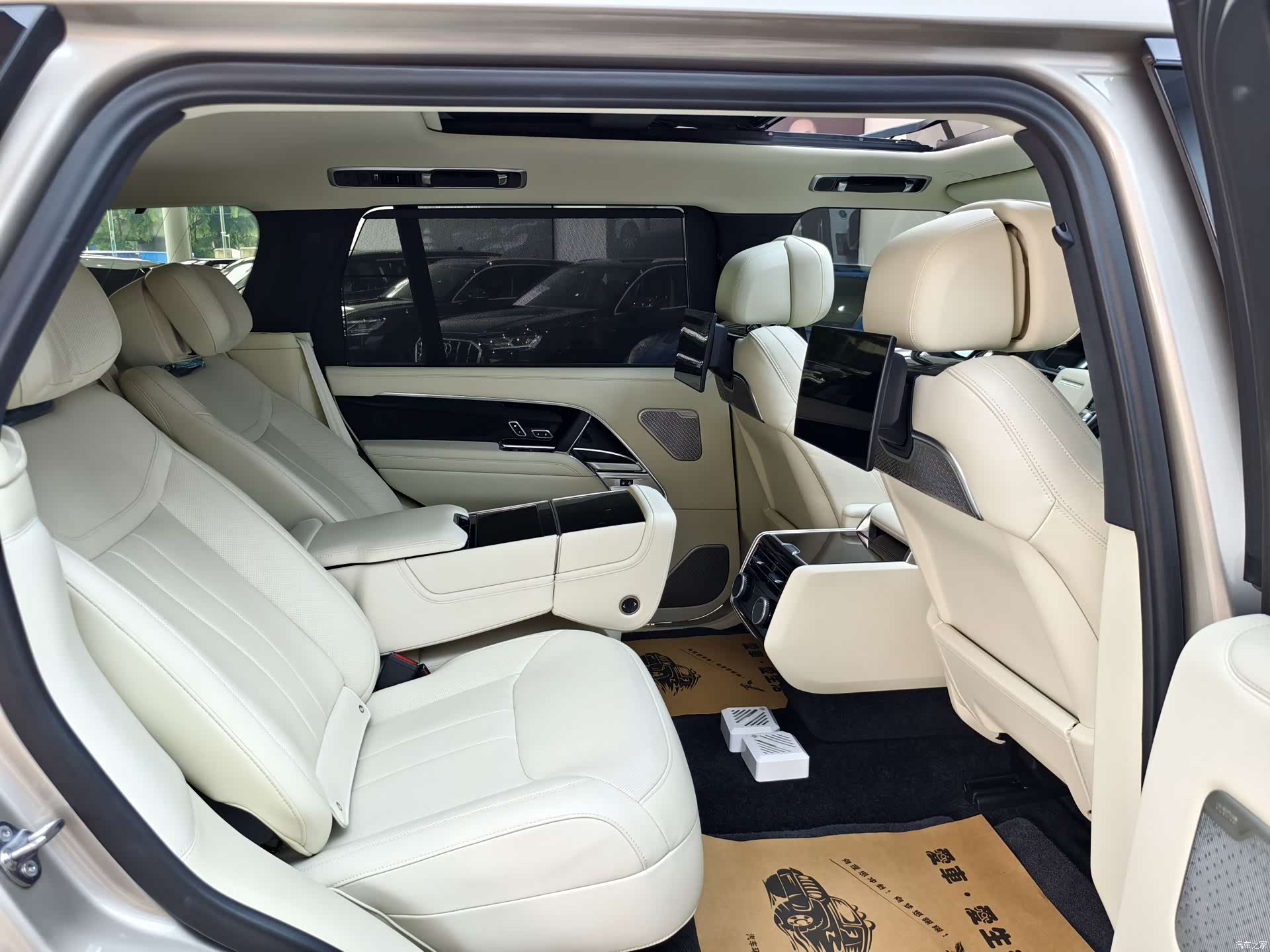 Land Rover Range Rover, 2024 9
