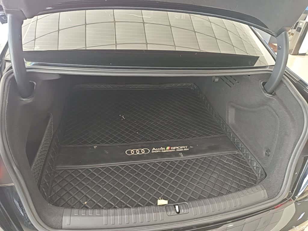 Audi A6L, 2020 19