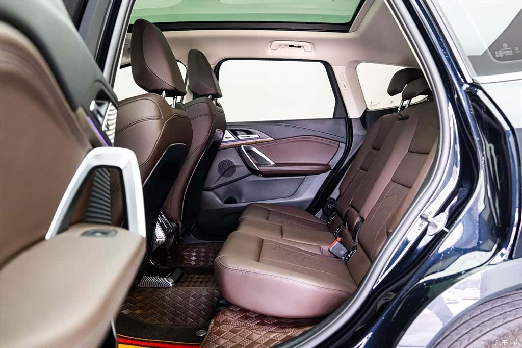 BMW X1, 2025 12