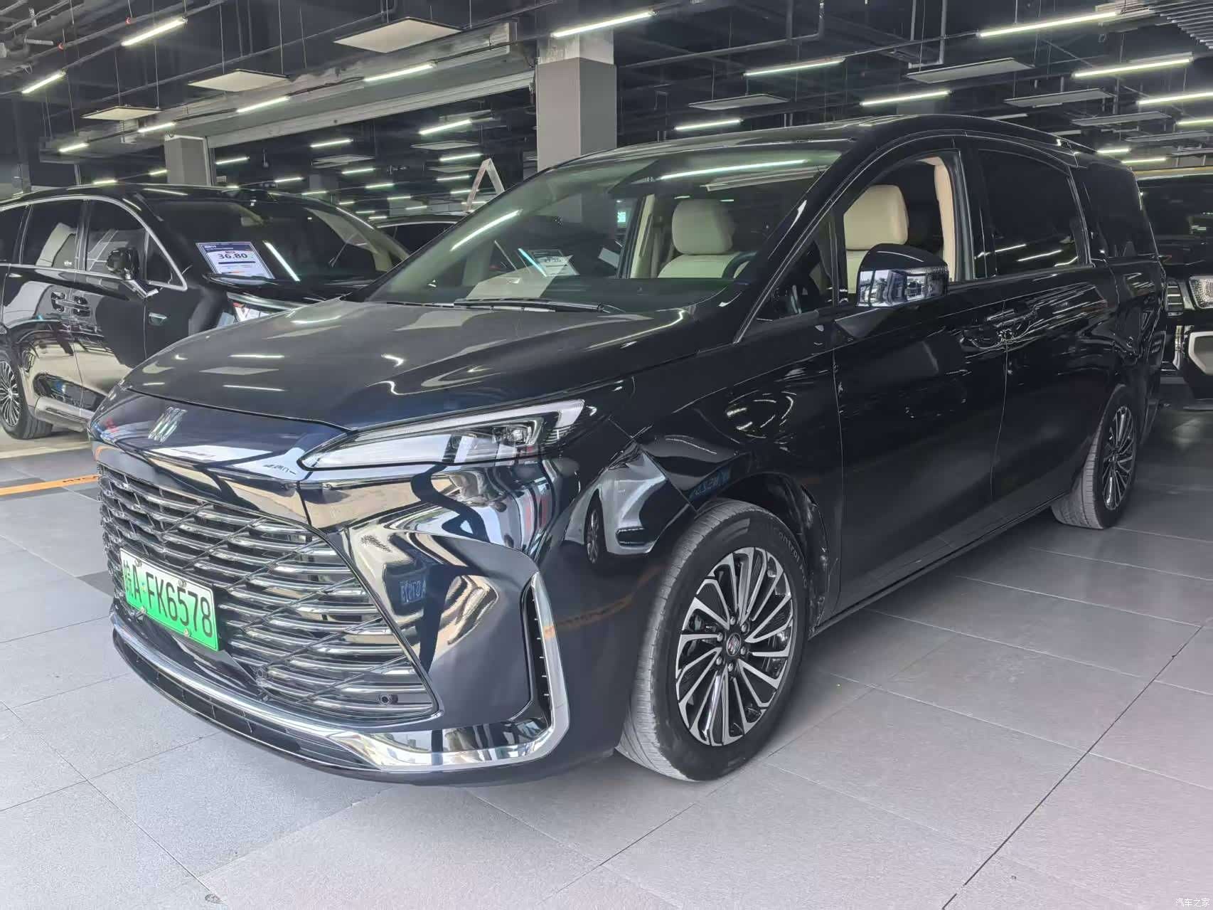 Buick GL8, 2025 1
