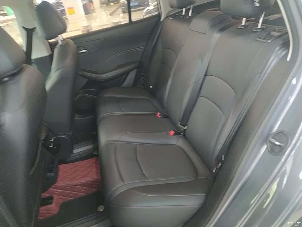 Roewe i5, 2025 17