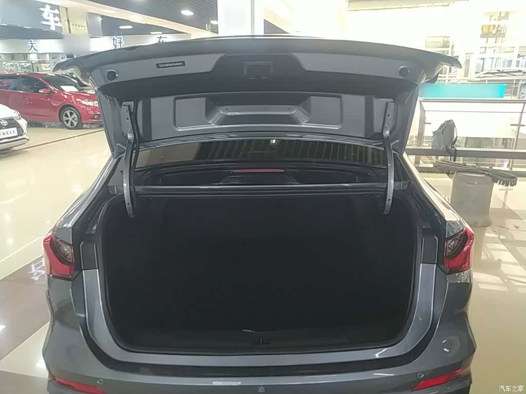 Roewe i5, 2025 19