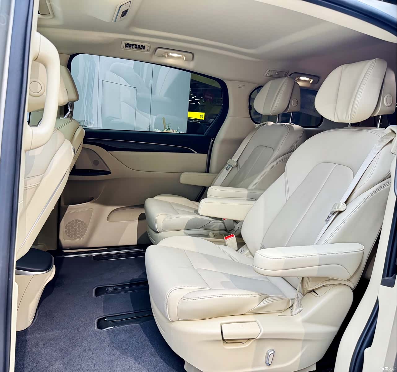 Buick GL8, 2021 10