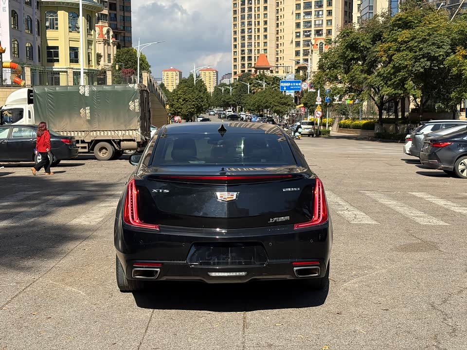 Cadillac XTS