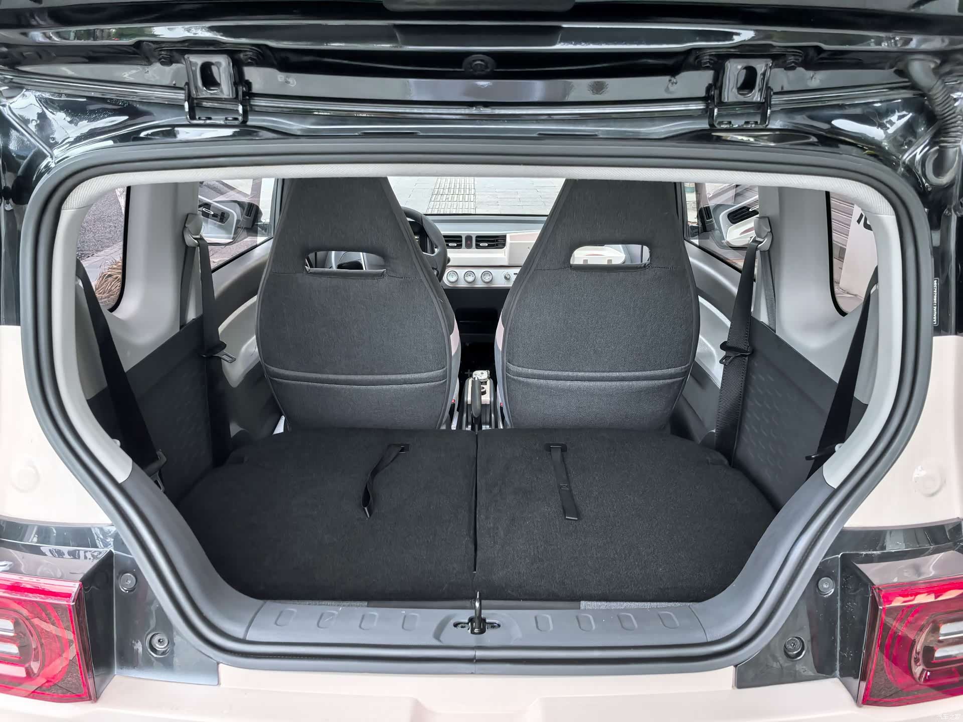 Wuling MINIEV, 2024 16