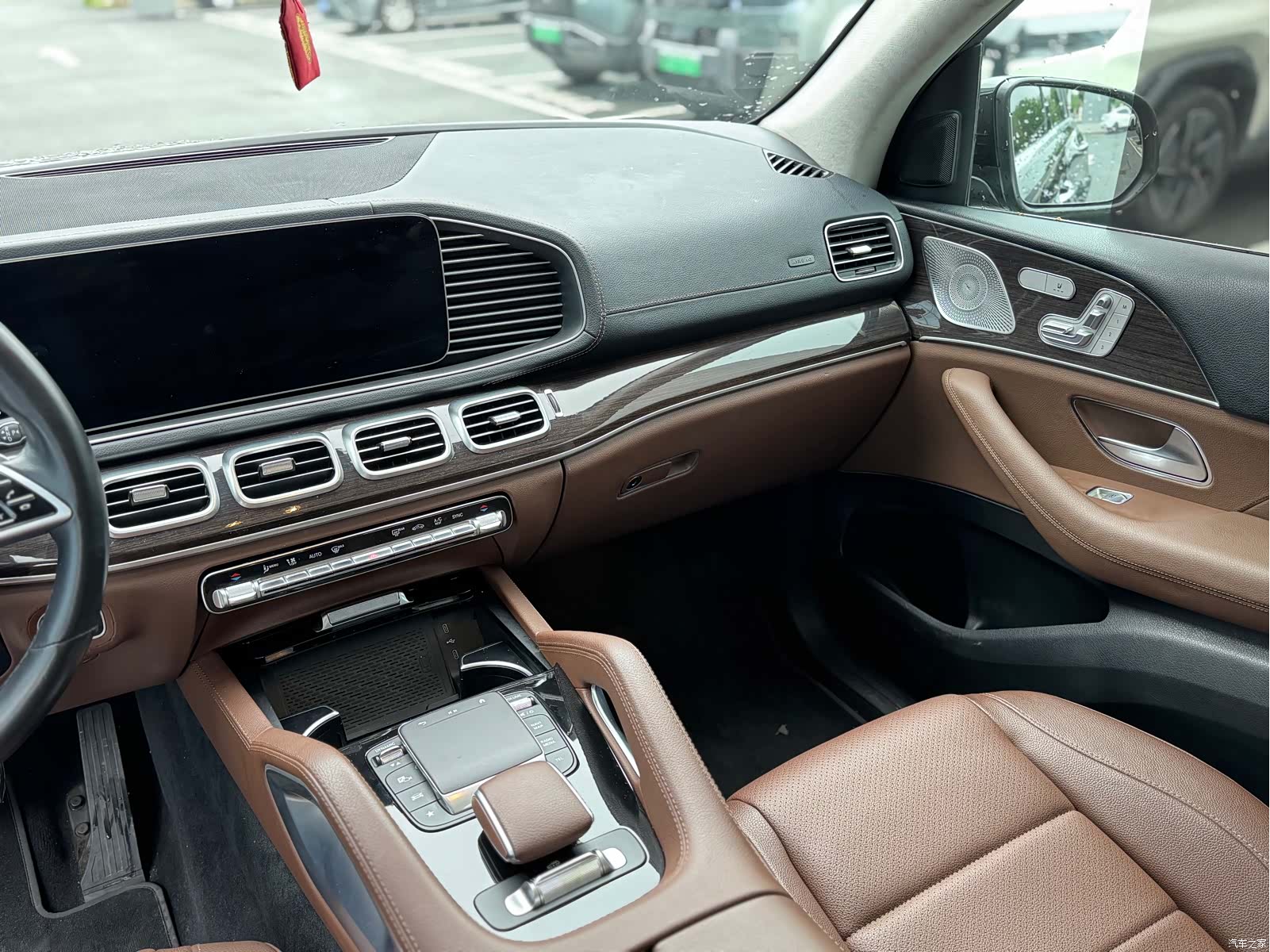 Mercedes-Benz GLE, 2025 7