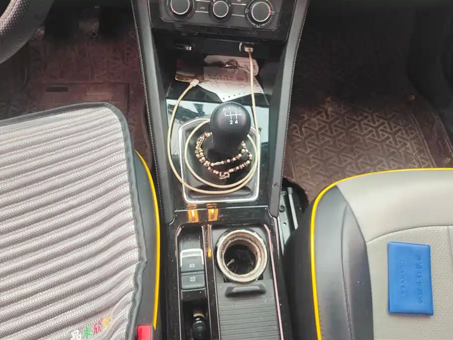 Jetta VS5