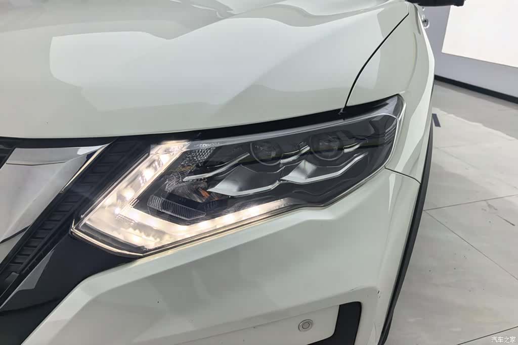 Nissan X-Trail, 2021 все фото