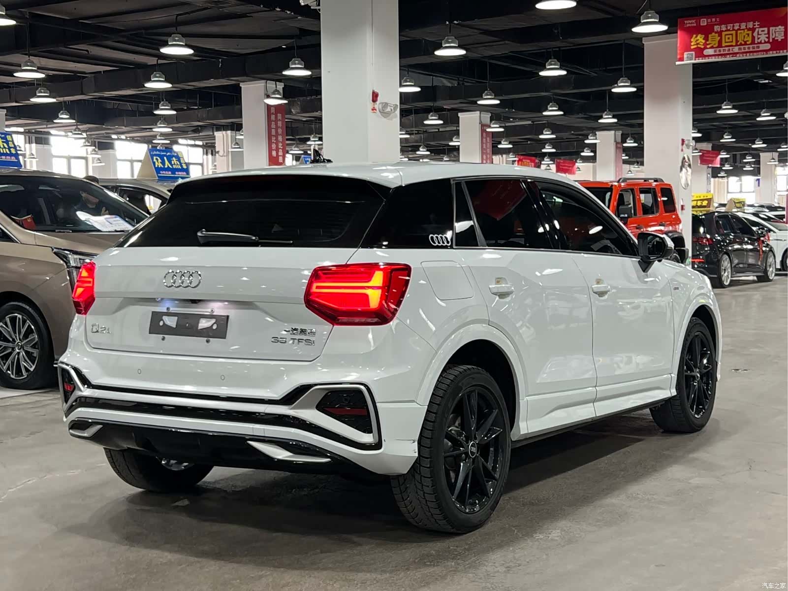 Audi Q2L, 2022 6