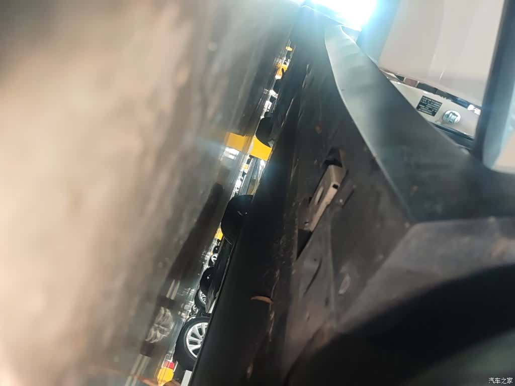 Xpeng Mona M03, 2025 21