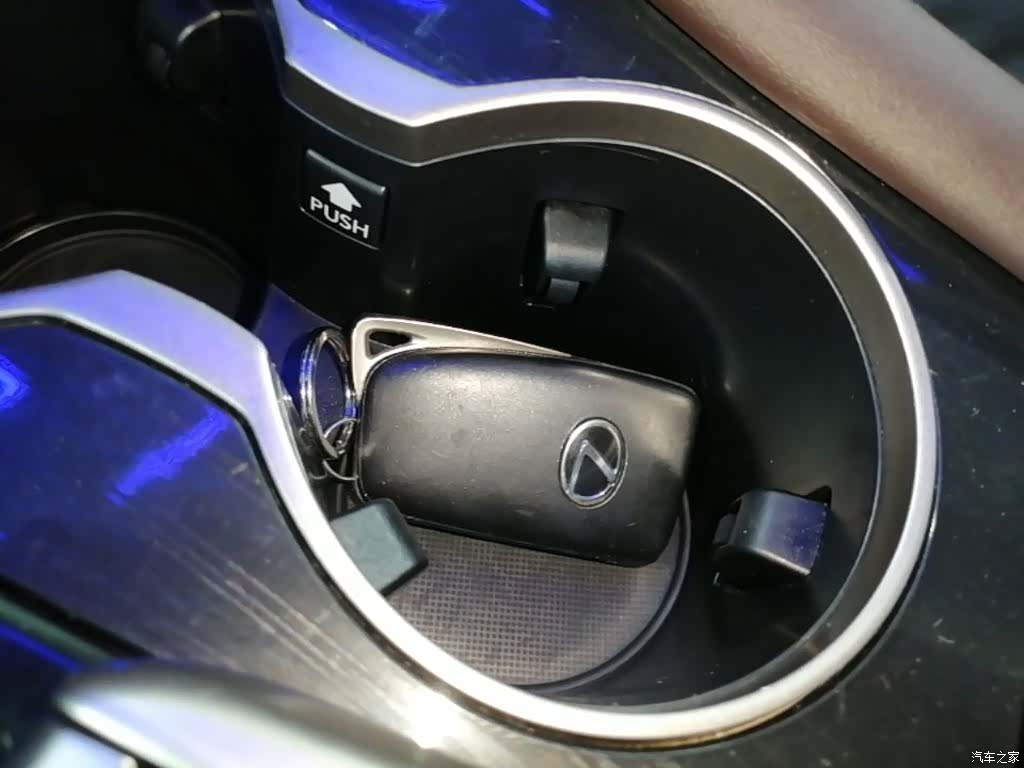 Lexus RX, 2022 9
