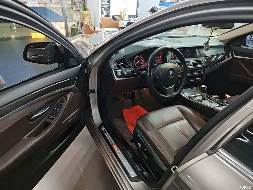 BMW 5 Series, 2017 16