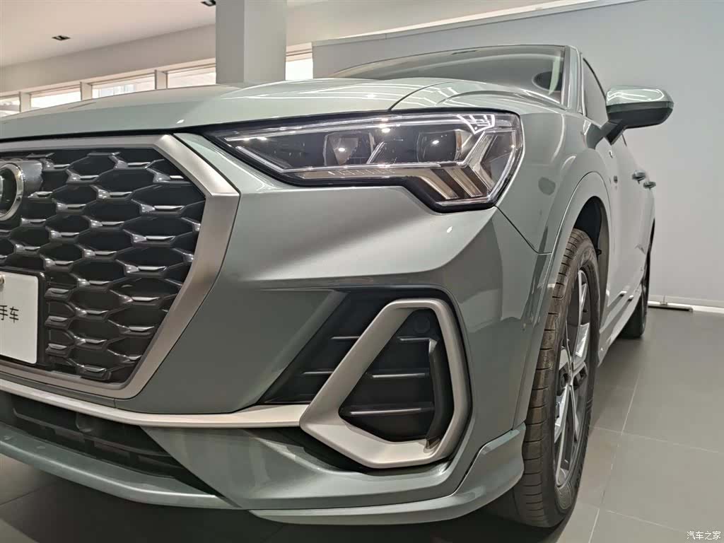 Audi Q3, 2021 16