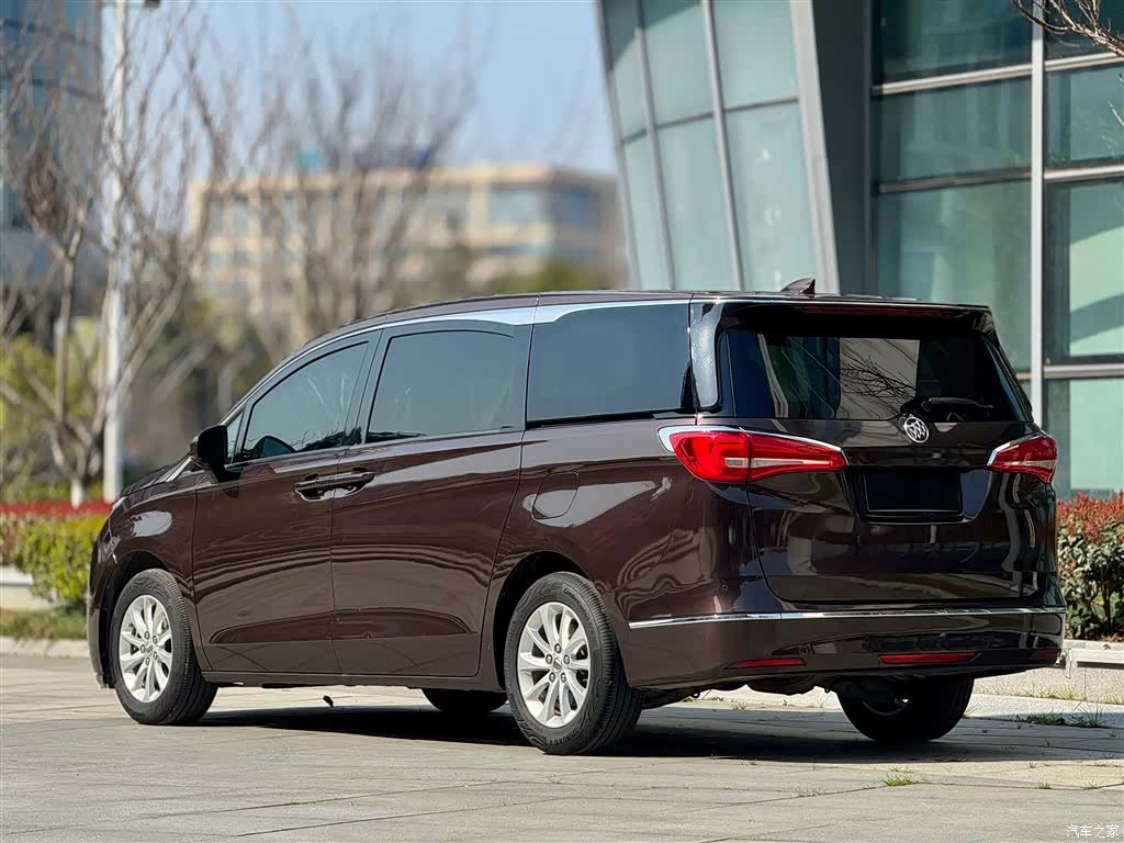 Buick GL8, 2018 4