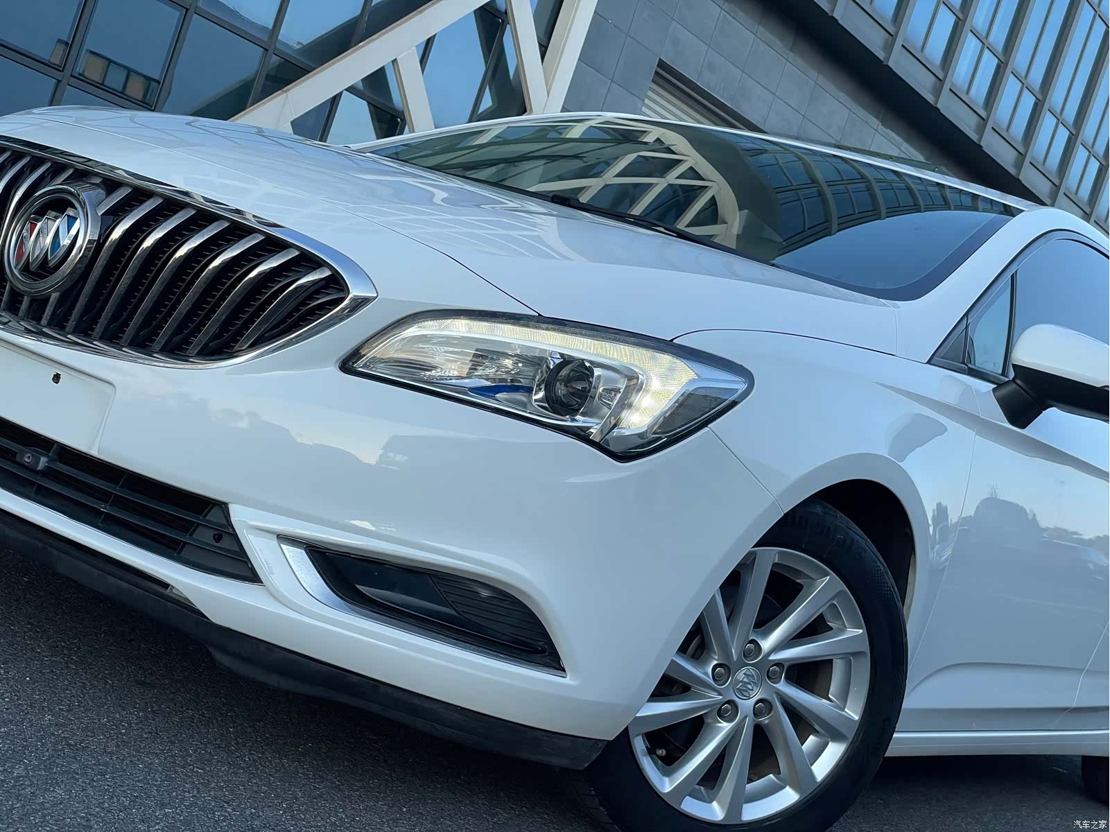 Buick Verano, 2015 4