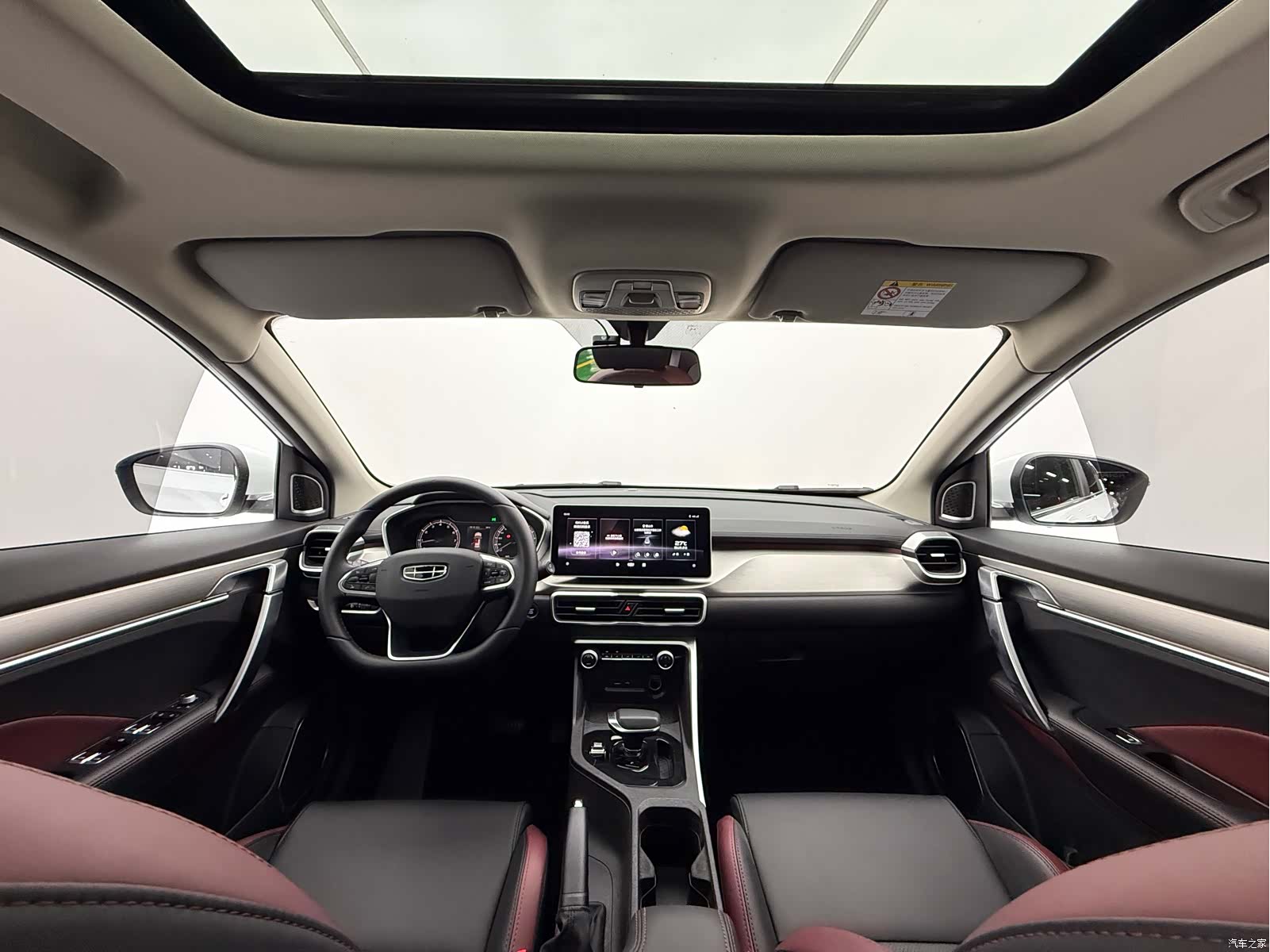 Geely Coolray, 2023 9